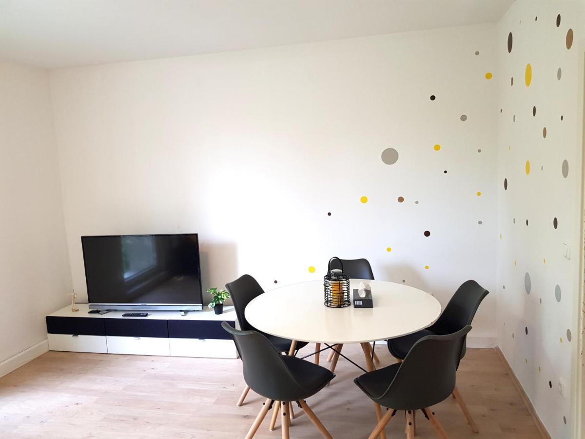 Theox No 3 Fur 5 Personen Mit Balkon Apartment Duisburg Exterior photo